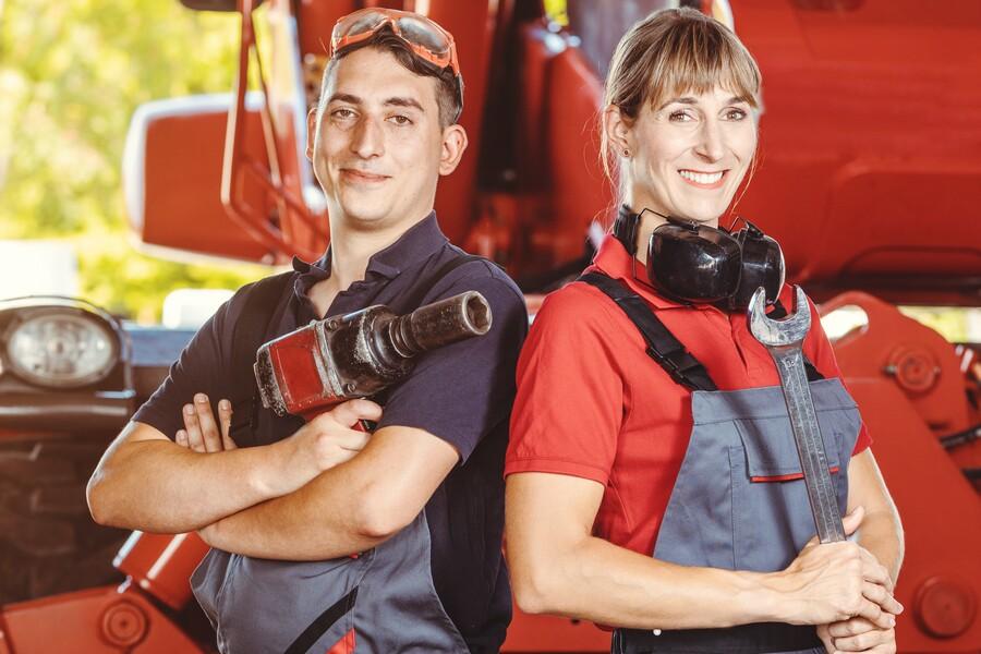 Land- und Baumaschinenmechatroniker/in